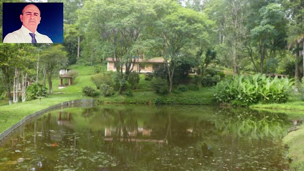 Lindo Sitio com lago local reservado